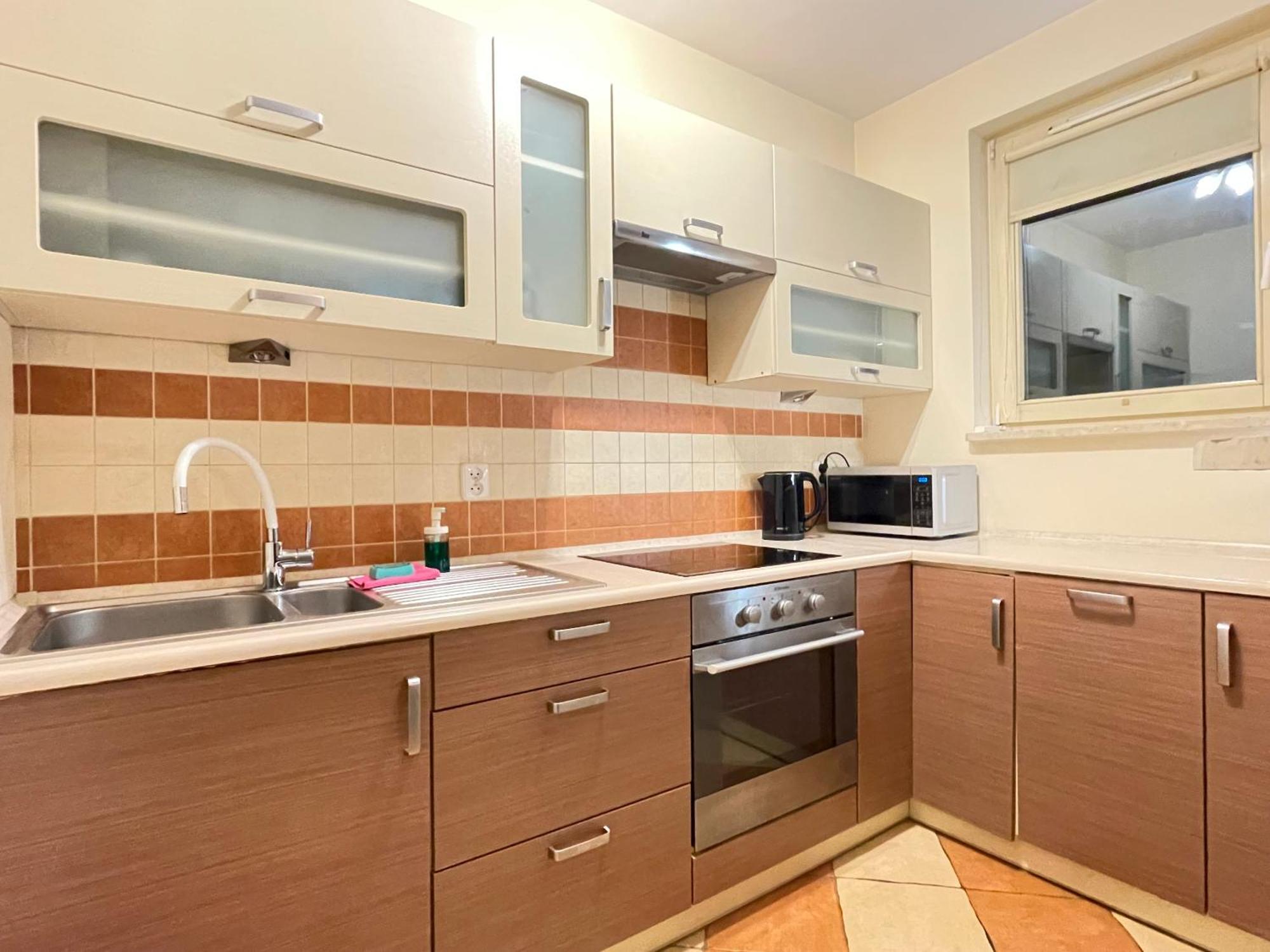 Superior Bukowinska, Studio, Pool & Gym! Metro Wilanowska, Garage Parking! 24h Reception! Apartmán *