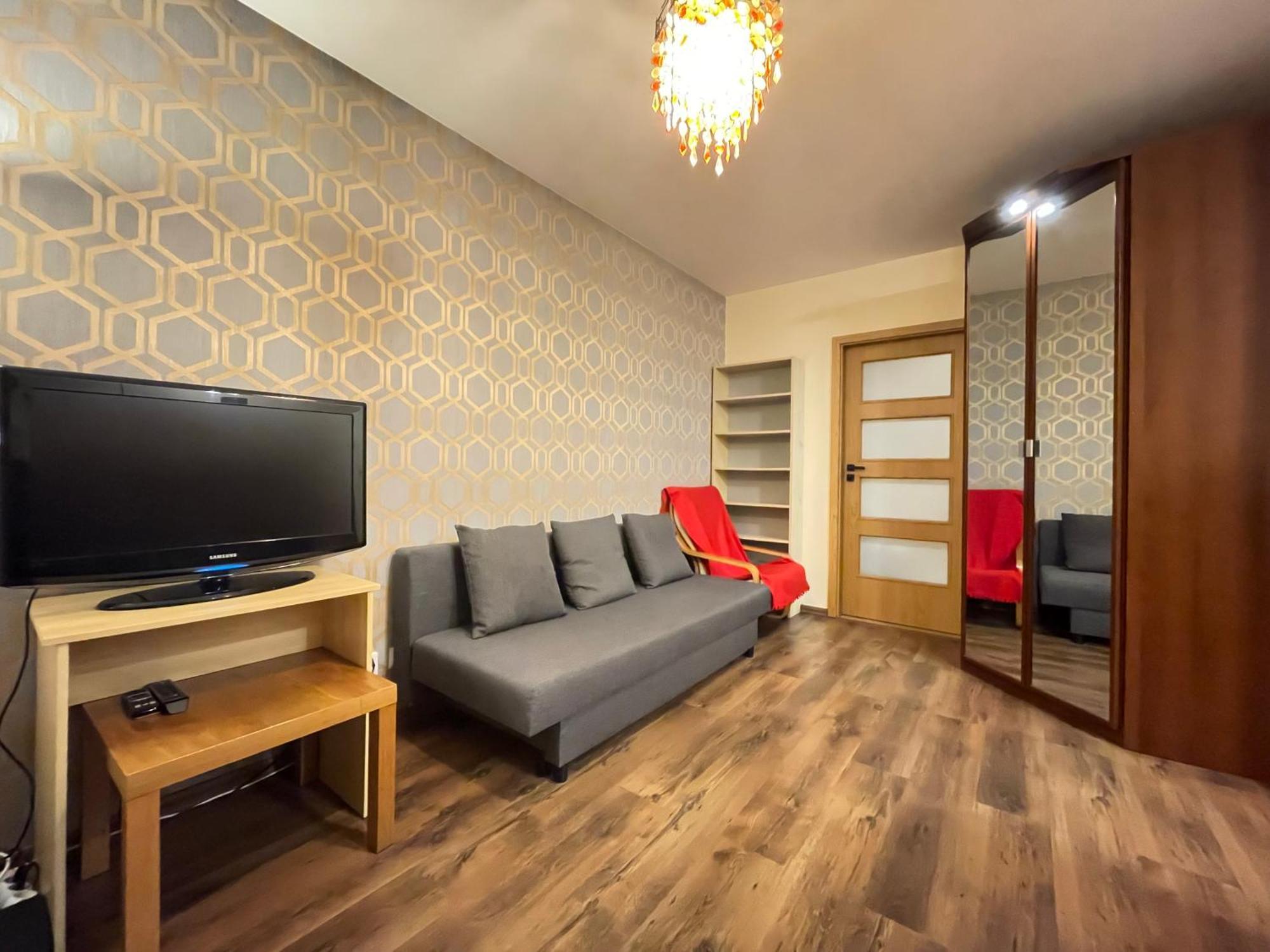 Superior Bukowinska, Studio, Pool & Gym! Metro Wilanowska, Garage Parking! 24h Reception! Warschau